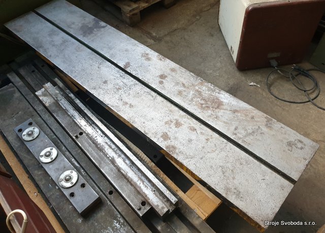 Rovnací deska 350x1500 - k lisu CDC 30 (3070 - PRIDAT Rovnaci deska k lisu CDC 30 (4).jpg)